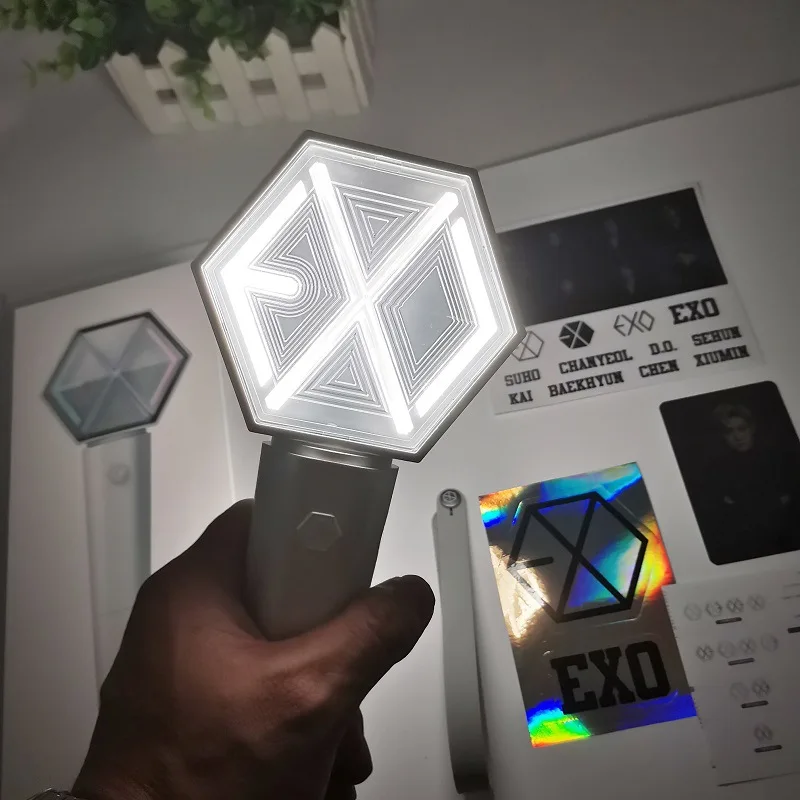 EXO officialfanlight 3.0ไฟสนับสนุนอย่างเป็นทางการแท่ง Aili แท่งไฟสำหรับต่อพ่วงรุ่นเดียวกันรุ่น3rd