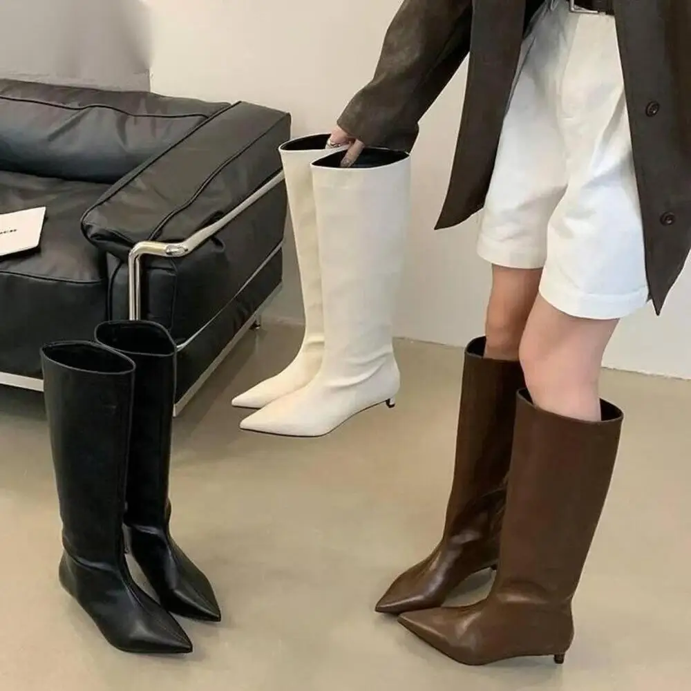 Nuevas Botas Vaqueras de Tacón Bajo Marrón para Mujer 2026, Zapatos Modernos de Lujo con Punta en Pico y Caña Alta para Dama