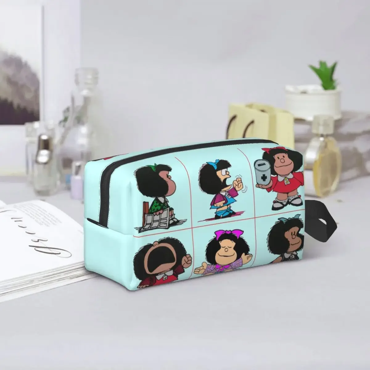 Custom Curious Mafaldas Quino Comics Argentina Cartoon Travel Toiletry Bag for Women Makeup Cosmetic Bag Beauty Storage Dopp Kit