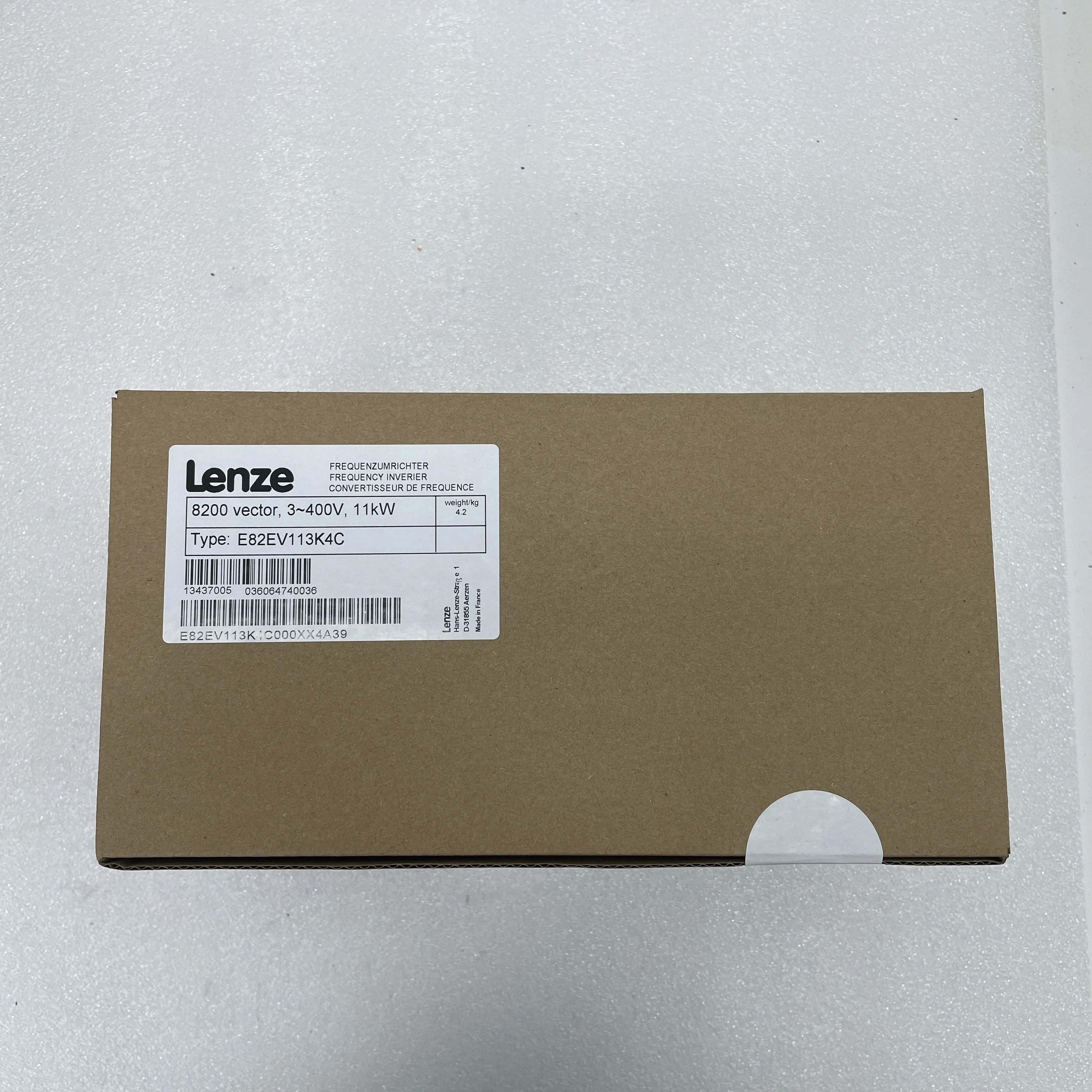 LENZE  LENZE  8200 series  VFD    E82EV113K4C / E82EV113-4C   new original  in stock  100% new