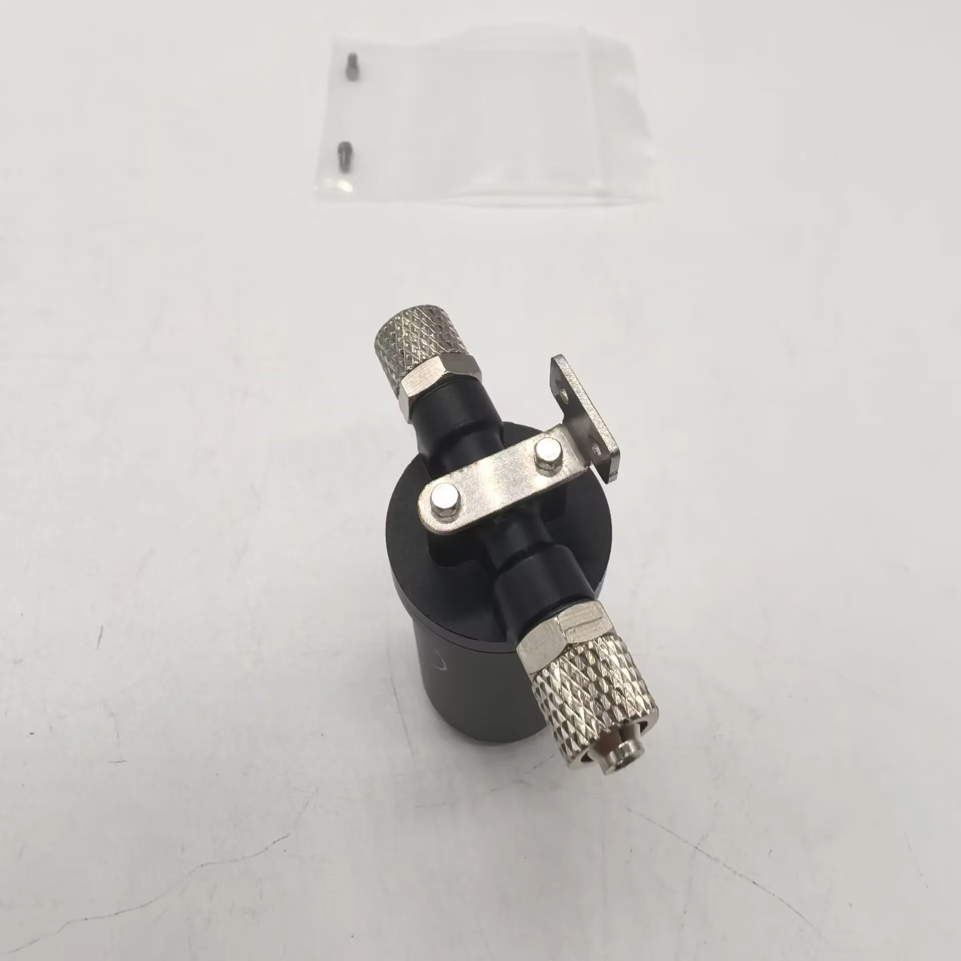 

Гидравлический масляный фильтр JDM-106N для радиоуправляемых моделей Tamiya 1/14: грузовиков, экскаваторов, бульдозеров, погрузчиков, инженерной техники. Запчасти JDMODEL.