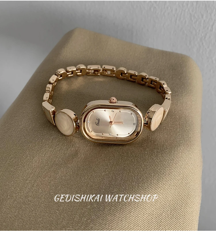 

New women's watches light luxury fashionsimple temperamenthigh-end chain women's 2025 new style female gifts women's accessories