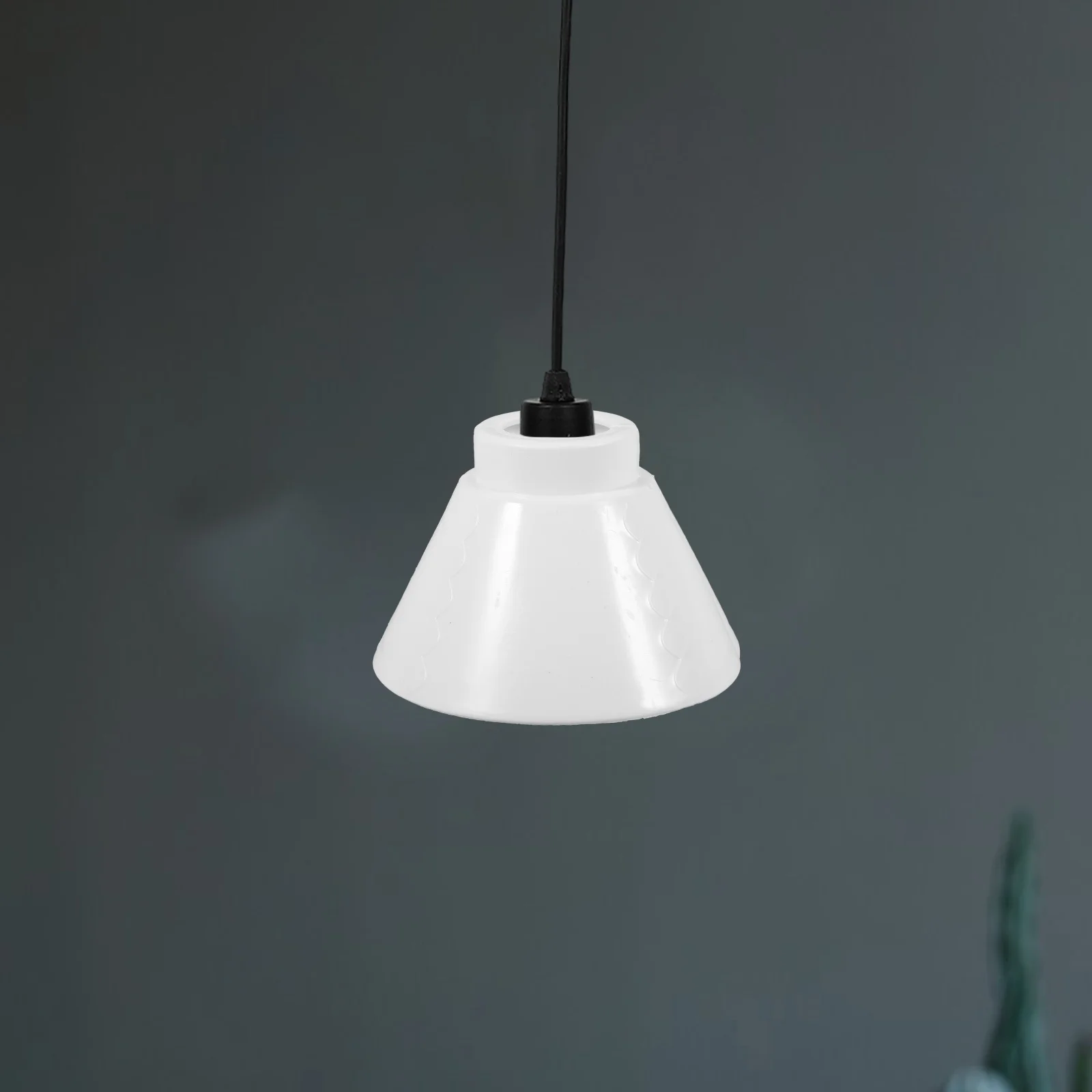 

4Sets Plastic Lampshade Replacement for Ceiling Wall Pendant Light Fixture Easy Install Modern Farmhouse Light Bulb Cover