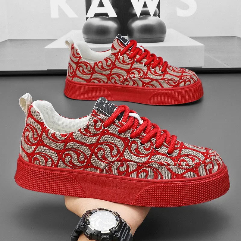 Graffiti prints red canvas sneakers mens vulcanized shoes man low top sneaker lace up trainer skateboard shoes men\'s plimsolls