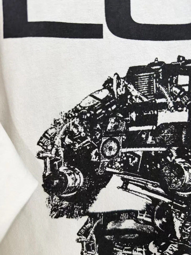 Washed White Retro Street Mechanical Portrait Printed Saint Tshirts Summer Rond Neck Short Sleeve Men Women Loose Top Tees