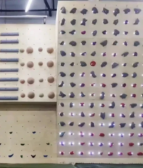 

Customizable rock & play Electric Adjustable Rock Climbing Wall Climbing Holds Kilter Board