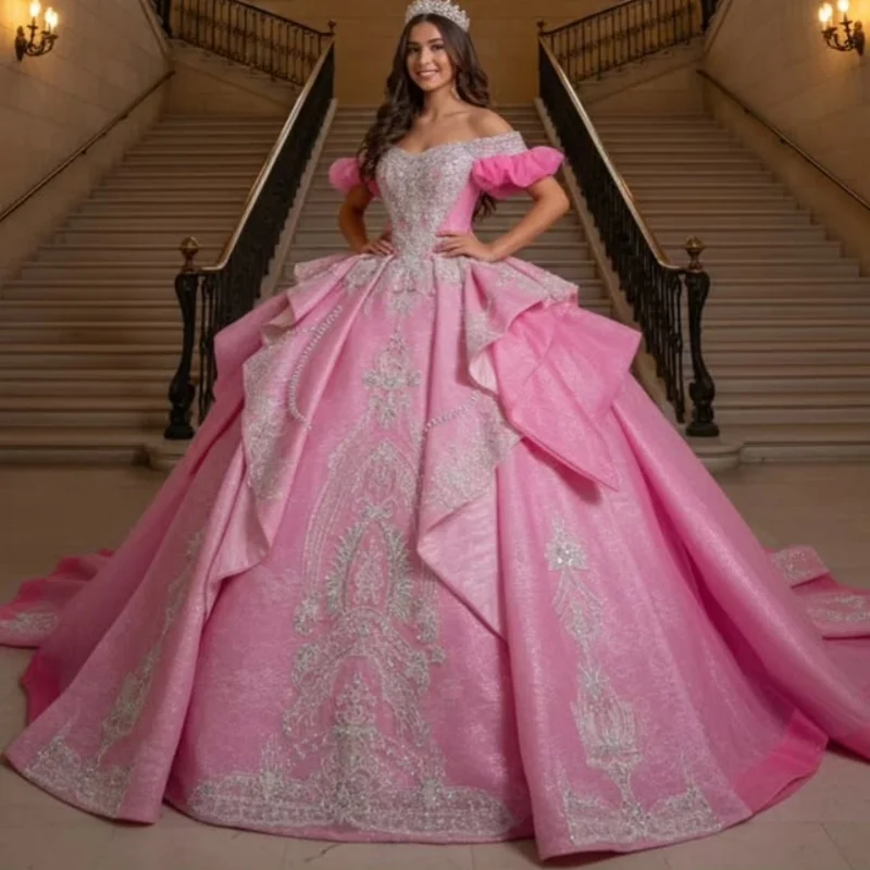 

Блестящее розовое платье Quinceanera с блестящей наклейкой и кристаллами, длинный хвост, многослойный бант с открытыми плечами, Vestidos De 15, Quinceanera ﻿ Настроить