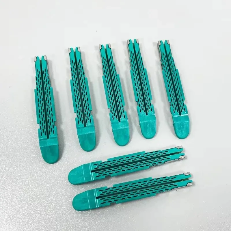 Hot Sale Wholesale Disposable Endoscopic Staplers and Reloads Instruments Set