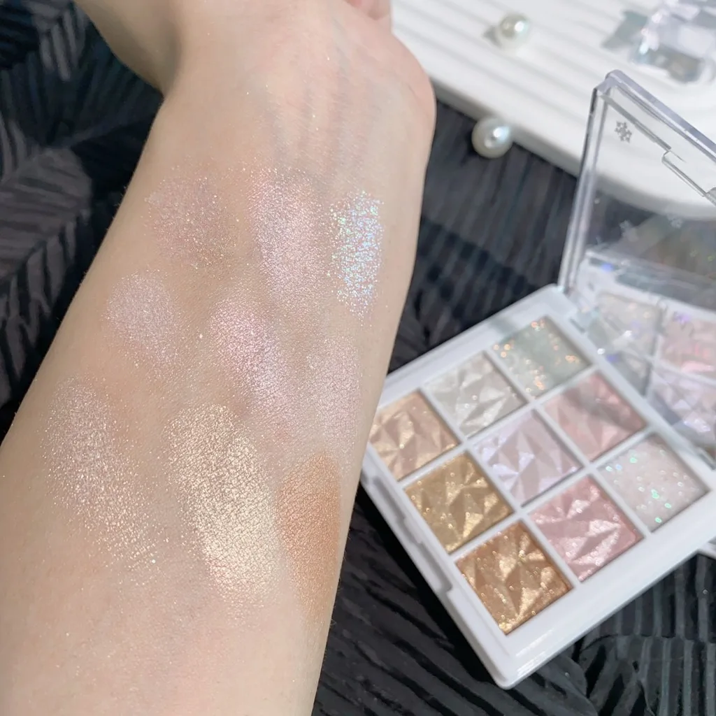 9 Colors Glitter Snowflake Eyeshadow Palette Dream Girl Pearly Eye Shadow Matte Matte Highlights Cool Tone Charming Eyes Makeup gallery 1