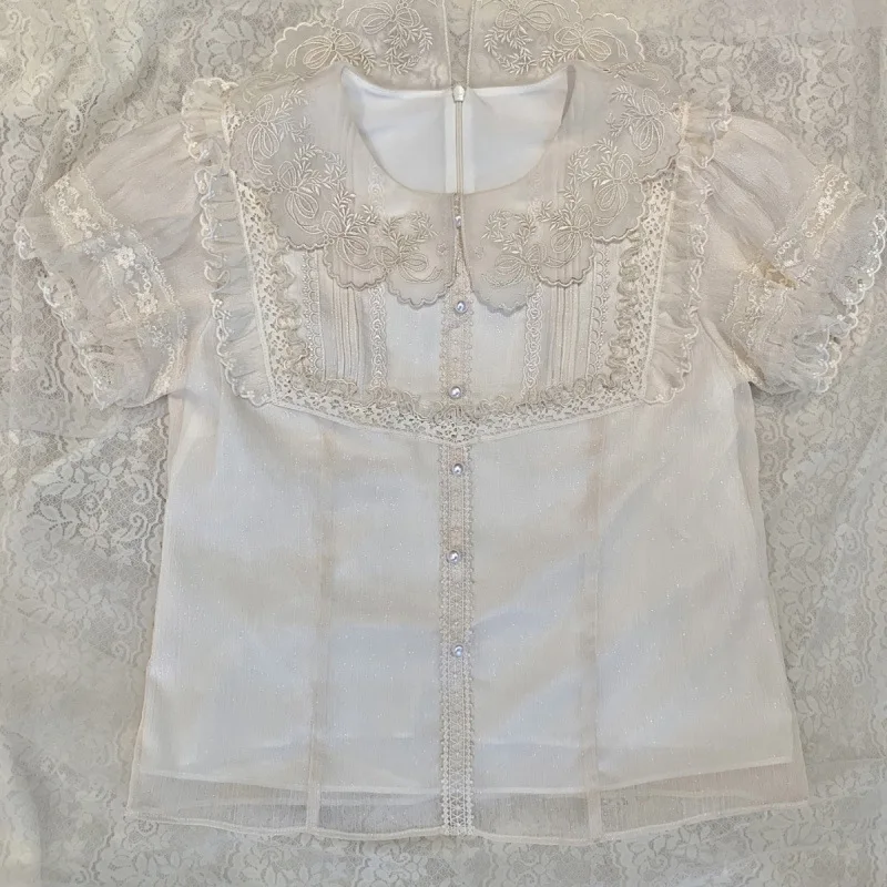 

Japanese Style Kawaii Lolita Blouses Women Vintage Elegant Lace Flower Embroidery Cute Shirts Tops Girly Victorian Gothic Blouse