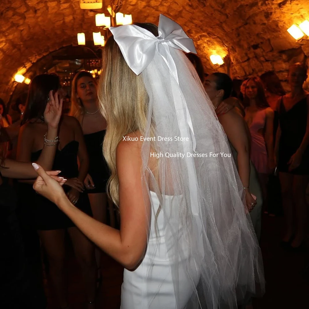 Xikuo простые короткие атласные свадебные платья для женщин без бретелек мини-свадебные платья с бантом сексуальное свадебное платье без рукавов по индивидуальному заказу