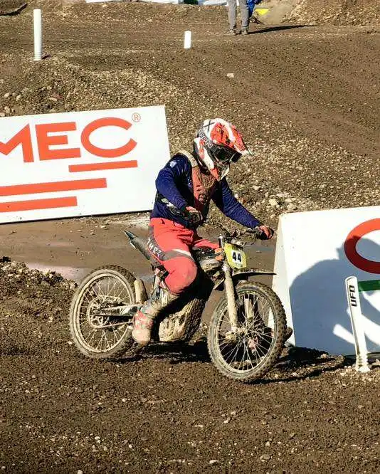 2025 دراجة ترابية كهربائية للبالغين 72 فولت 8000 وات 35AH 85 كم/ساعة 50MPH 19 بوصة دراجة نارية جبلية كهربائية شحن مجاني #4