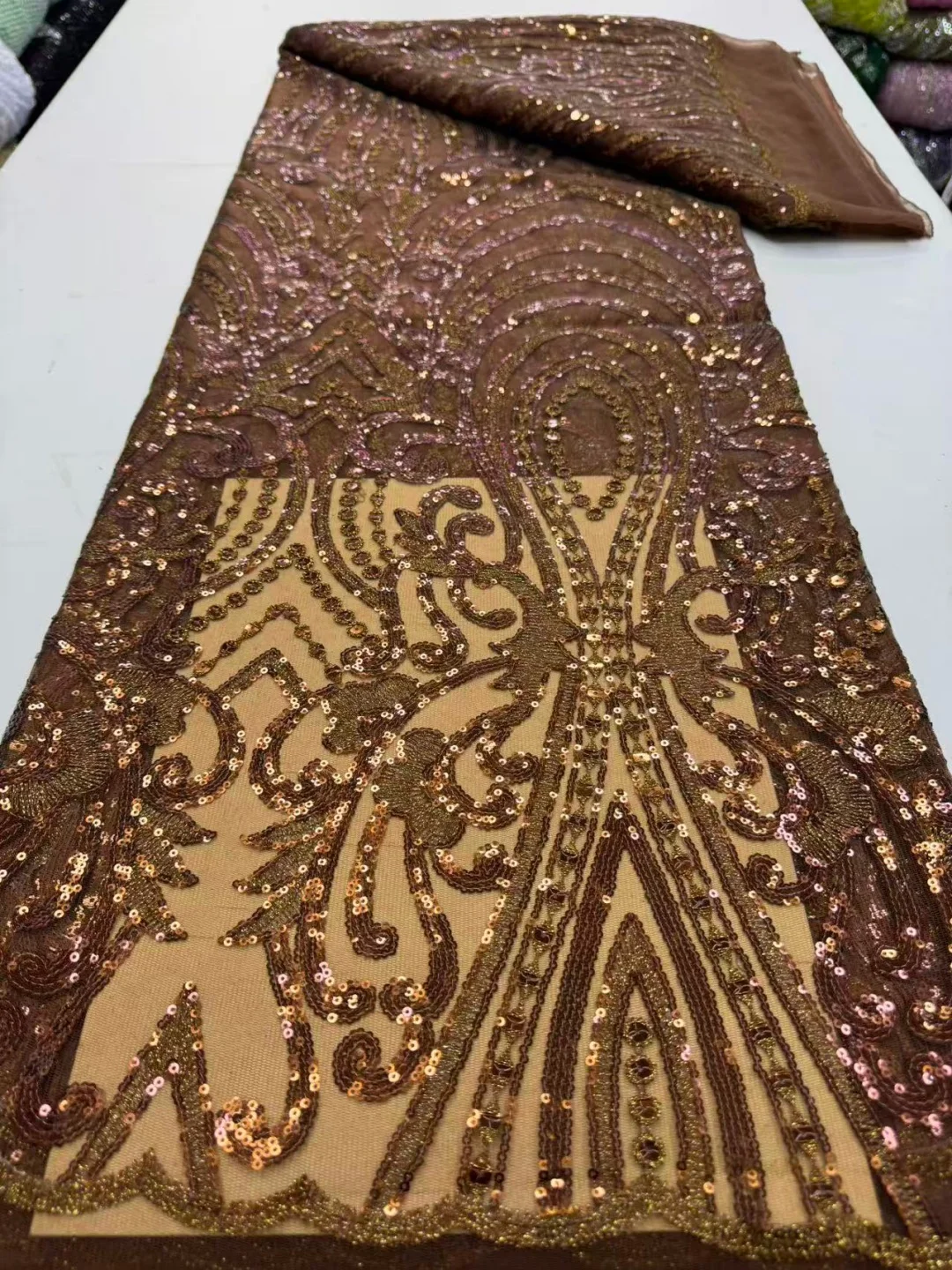 tela-de-encaje-africana-rosa-hecha-a-mano-con-cuentas-y-lentejuelas-bordadas-telas-de-encaje-nigerianas-para-bodas-de-mujeres