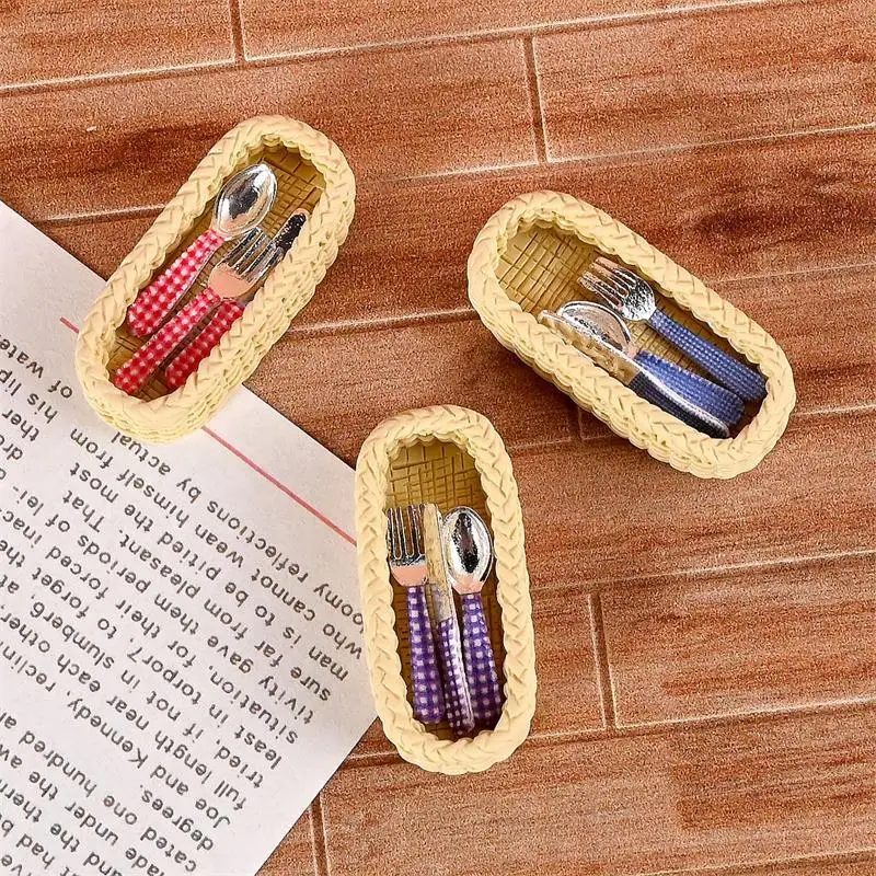 1Set Dollhouse Miniature Kitchen Toy Plaid Alloy Fork And Spoon Three-Piece Set Model Home Decor Kid Play Toy Ornaments Gifts