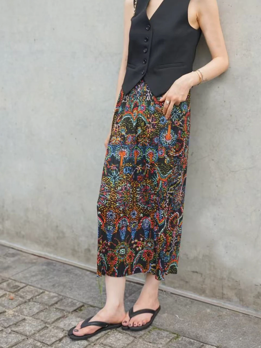 Artistic Firework Print Pleated Midi Skirt Women's High Waist Polyester Fiber High Elasticity Straight Cut Summer New Arrival