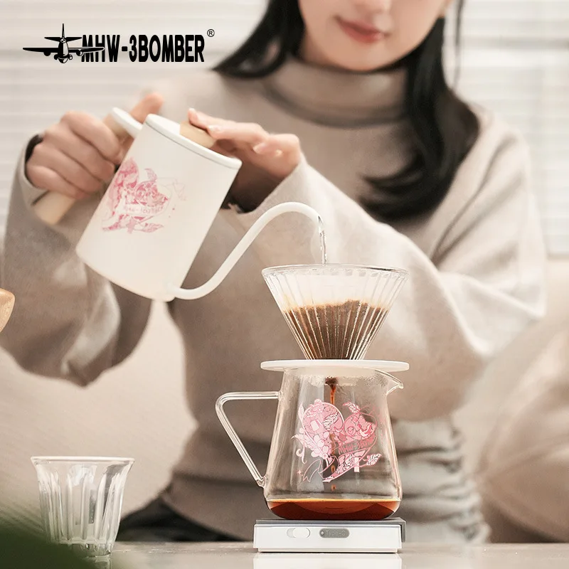 MHW-3BOMBER “Heart-Fluttering” Hand-Drip Coffee Pot Gift Set—Share the “Pot Planet” Hand-Drip Pot