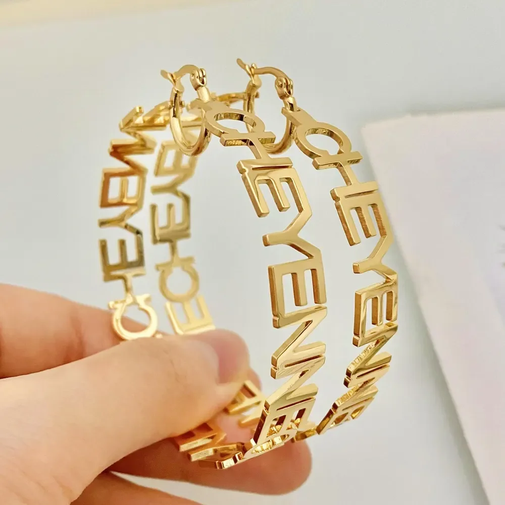 Brincos de Argola com Letra Inicial Banhados a Ouro 18K, Brincos Personalizados com Nome para Mulheres, Presente de Aniversário, Placa de Nome Personalizada, Aros Mujer