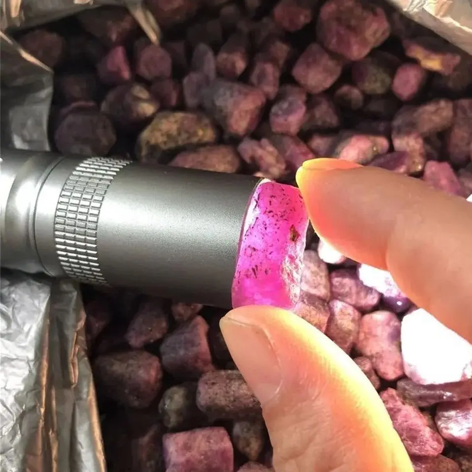 Natural Ore Corundum Ruby Stones Specimen Collectibles Mineral Reiki Crystals Healing Raw Gems Witchcraft Spiritual DIY Jewelry