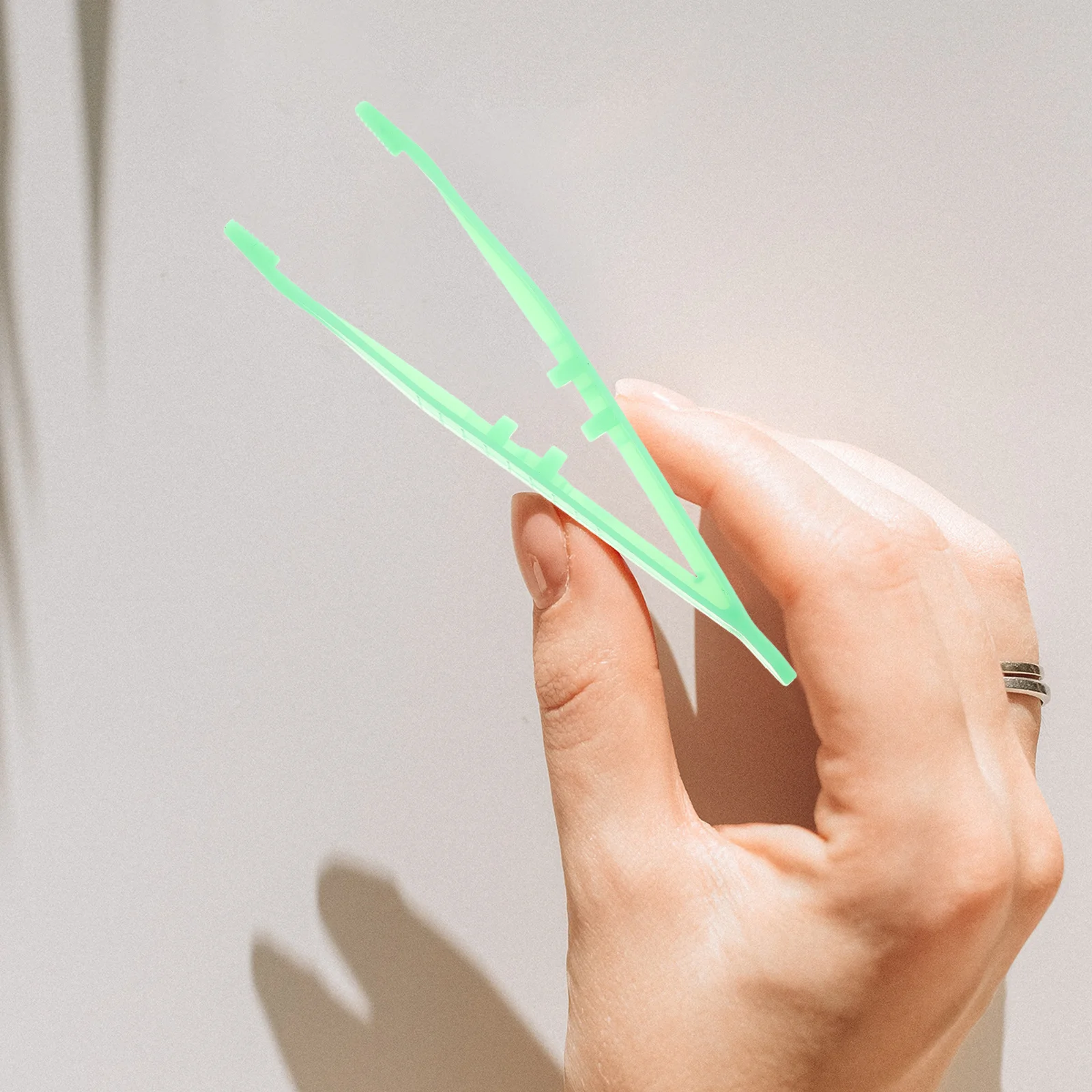 

10Pcs Beads Tweezers Plastic Precision Tool for Arts Crafts Small Objects Picking Easy Handling Random Color Lightweight Design