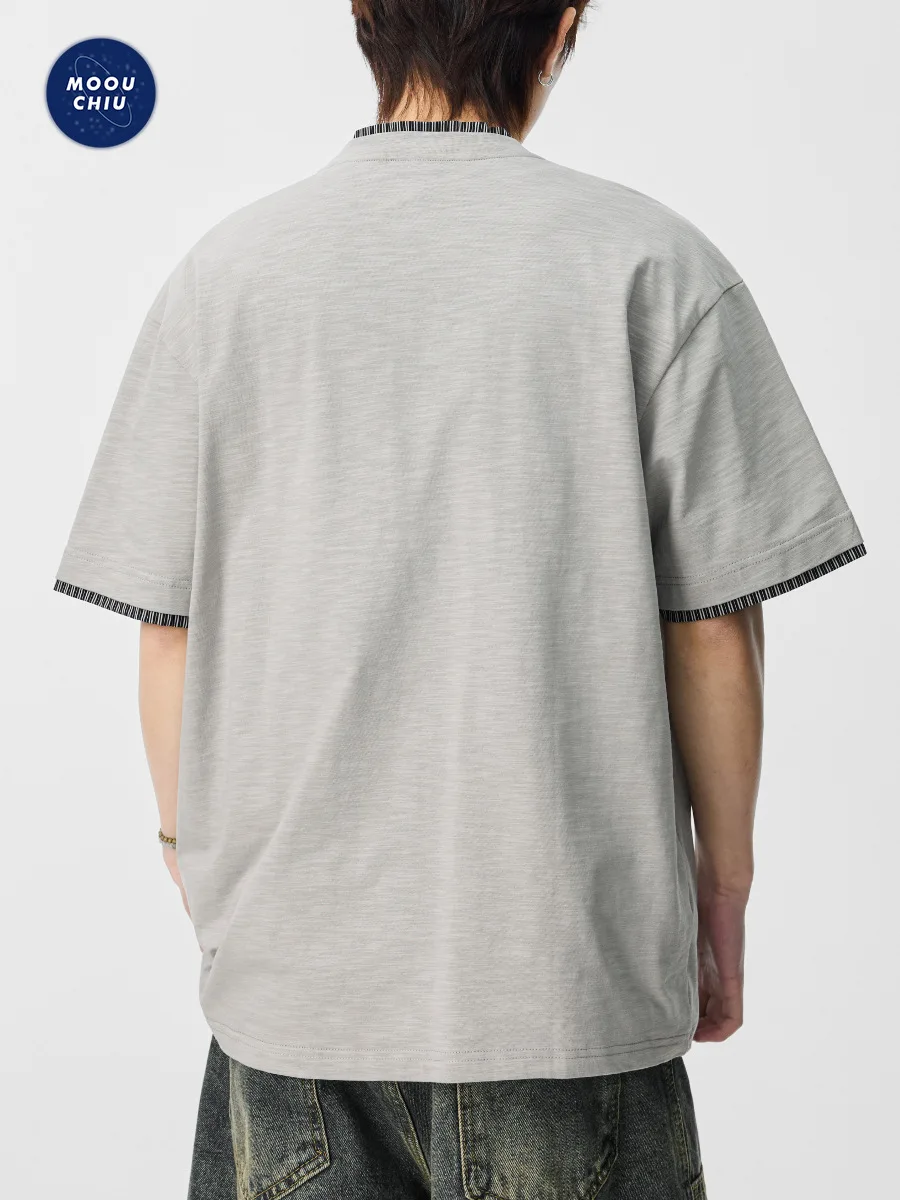New summer style, two-piece color-blocked short-sleeved Henley collar T-shirt for men, loose fit.