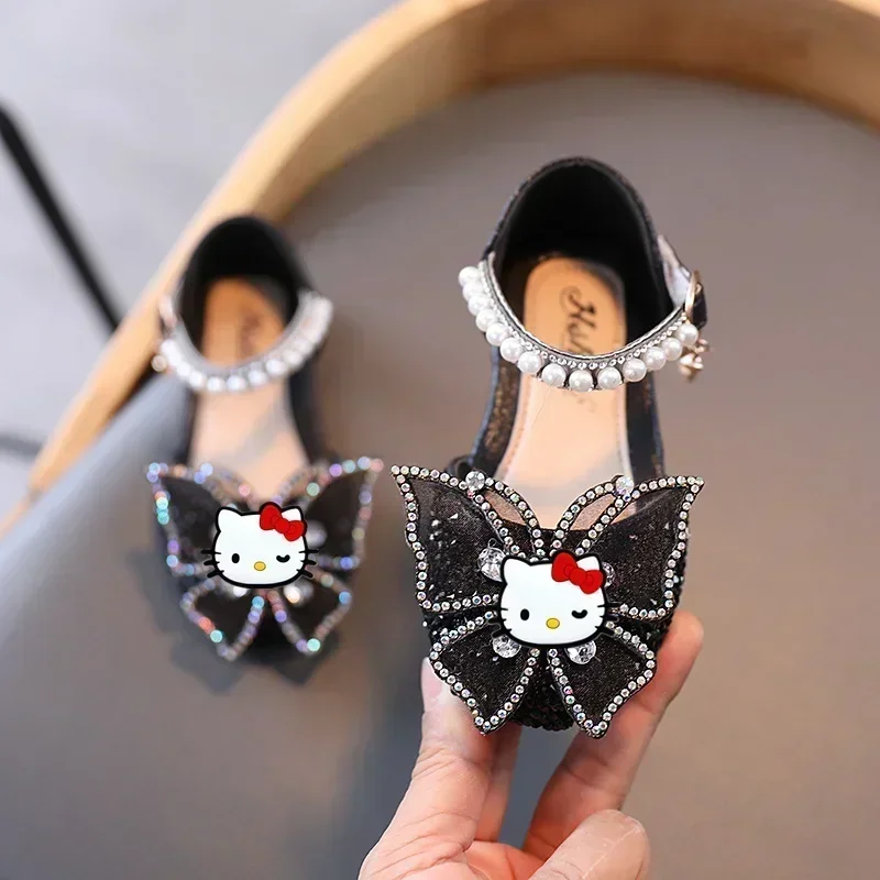 Sanrio Hallo Kitty Kinder Strass Bogen Sandalen Performance Schuhe Mädchen Sommer neue weiche Sohlen Mädchen Prinzessin Schuhe Studenten