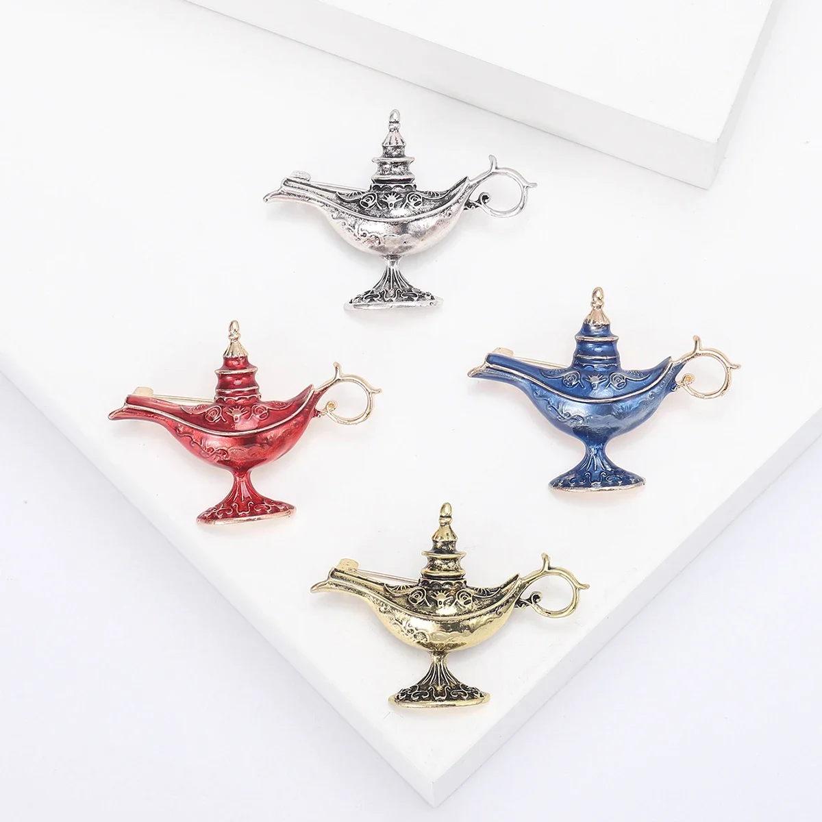 Enamel Aladdin Lamp Brooches for Women Unisex Pot Pins Event Party Backpack Decoration Clothes Accessories