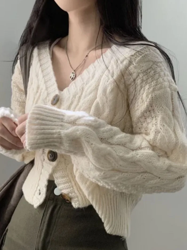 

Шикарный осенний дизайн, футболка с v-образным вырезом на пуговицах, витой свитер, женский трикотажный топ, теплый трикотаж с пальцами для поездок на работу