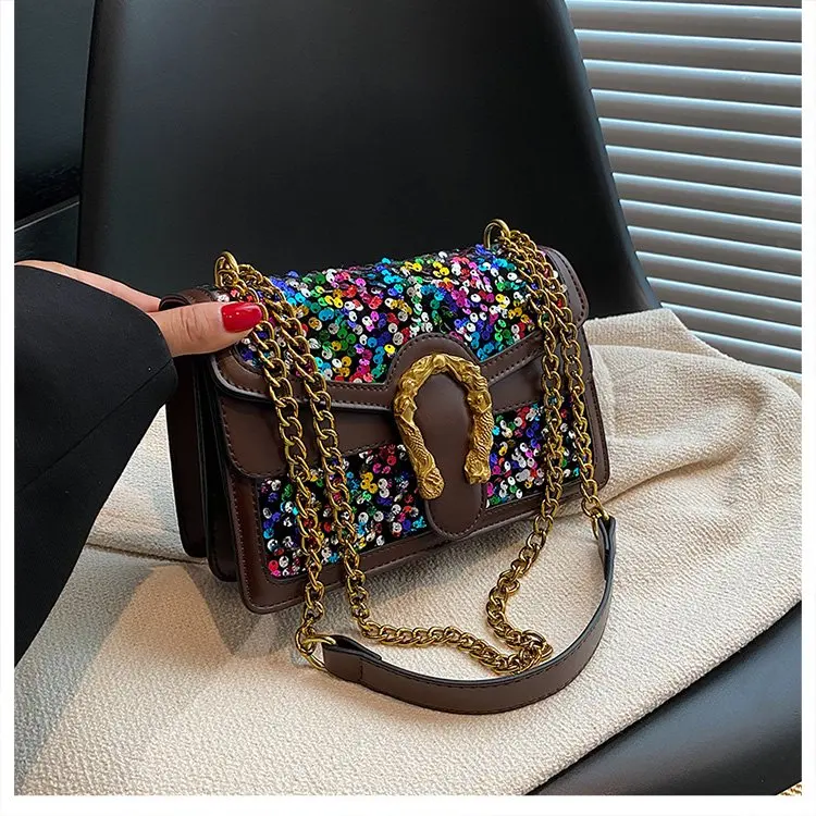 

Женская осенне-зимняя сумка, новая модель 2026, квадратный дизайн, регулируемый ремешок, верхняя ручка для переноски