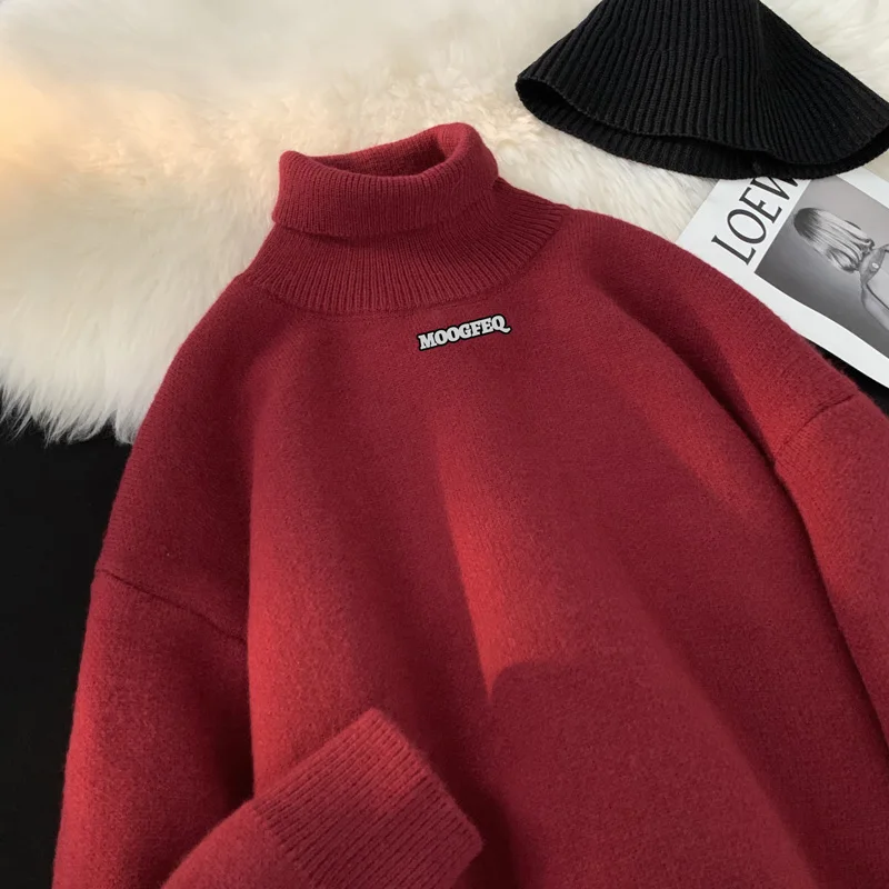 

Красный мужской вязаный свитер с высоким воротником, модный тренд весна-осень, мягкая свободная одежда из пряжи, повседневный свободный крой, трикотаж