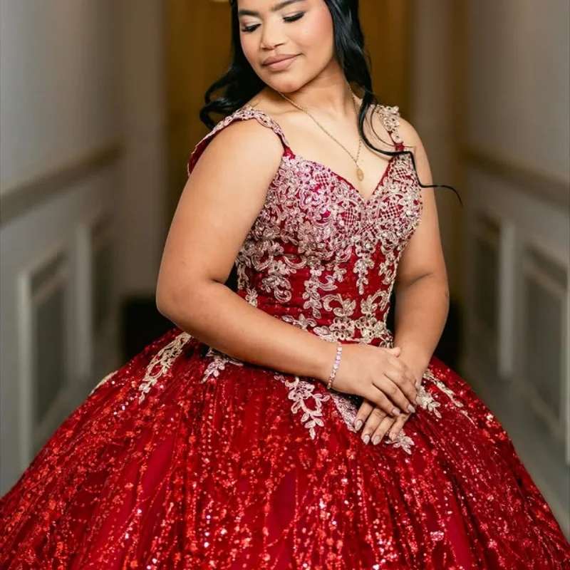 

Shiny Red Quinceanera Dress off-shoulder crystal glitter decal Long tail Bow vestidos de 15 Quinceanera ﻿Customize