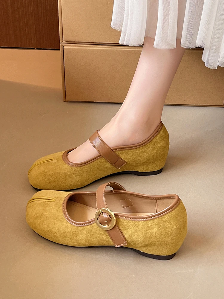 Retro Leopard Print Faux Suede Mary Jane Shoes Women's 2026 New Style Internal Heightening Magic Tape Single Shoes Fashionabl...
