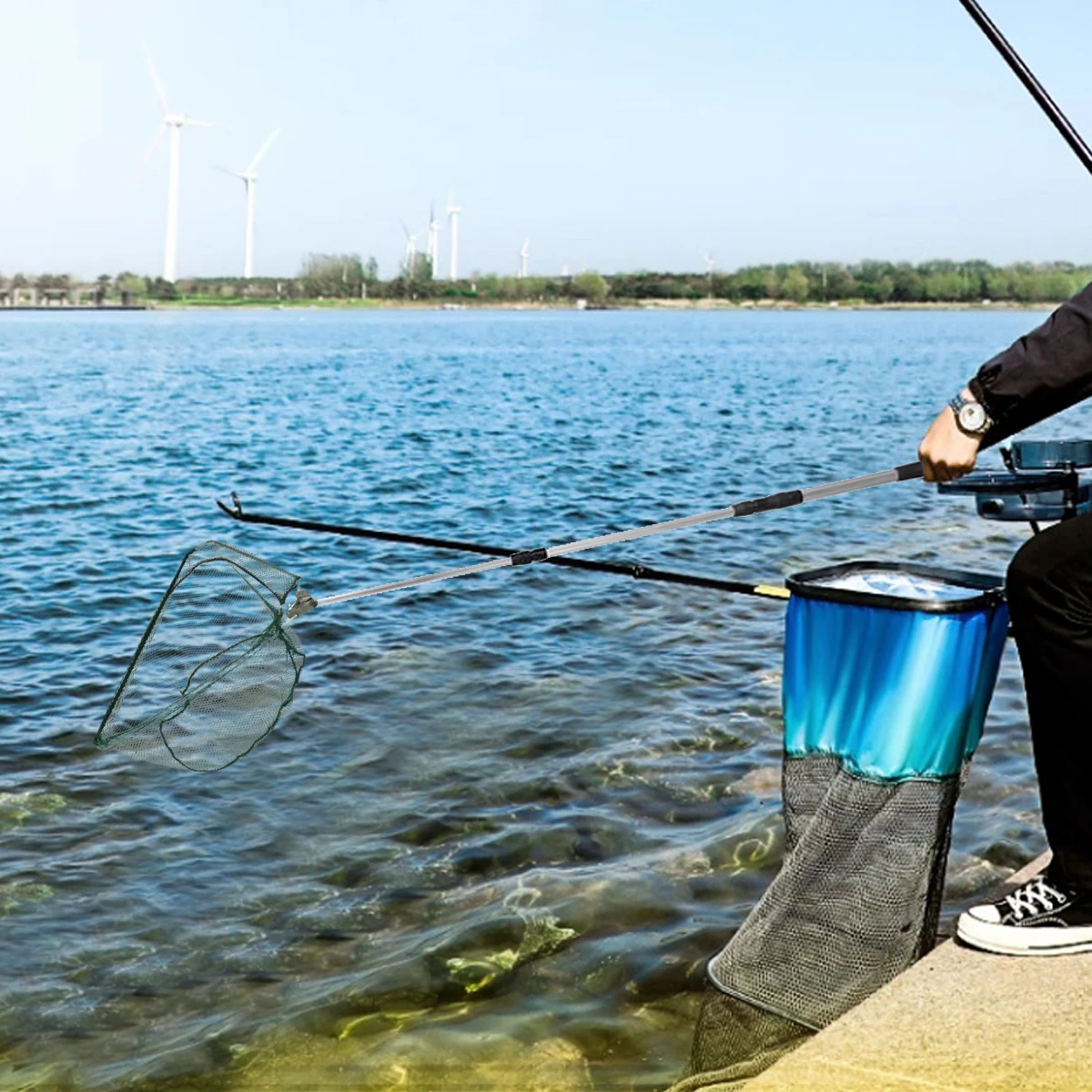 

1Pcs New 190cm Telescopic Landing Net Folding Fishing Pole Extending Fly Carp Course Sea Mesh Fishing Net For Fly Fishing