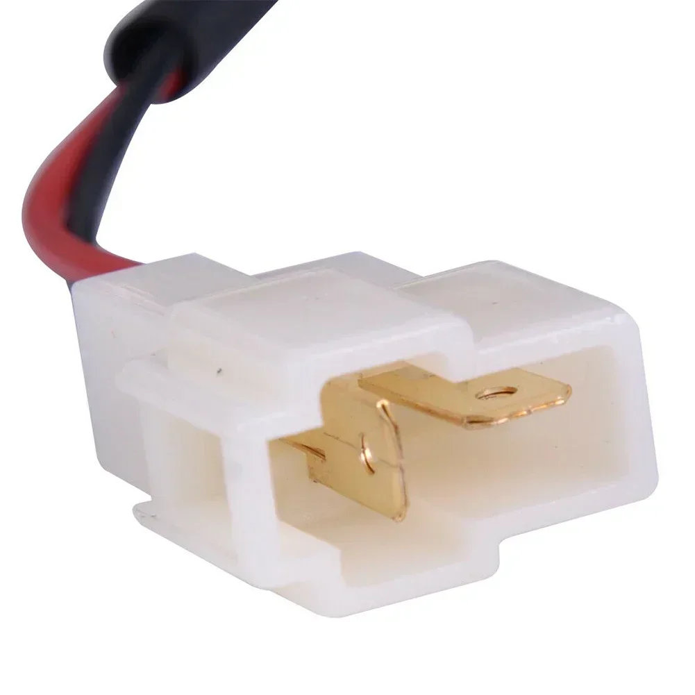 Lámpara Carhome, accesorios de luz de matrícula, color negro, compatible con accesorios para Pajero 1990-2000 MB623336 plástico + puerta trasera de Metal, nuevo