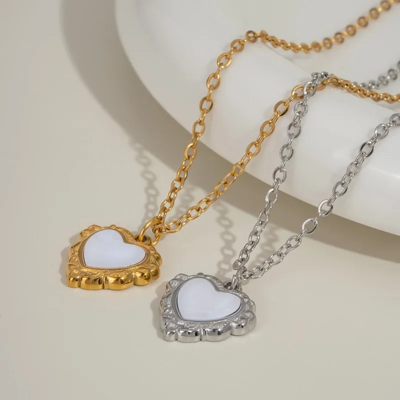 White Heart Pendant Necklace Gold Silver Lace Edge Charm Cute Enamel Love Chain Romantic Jewelry Gift For Her