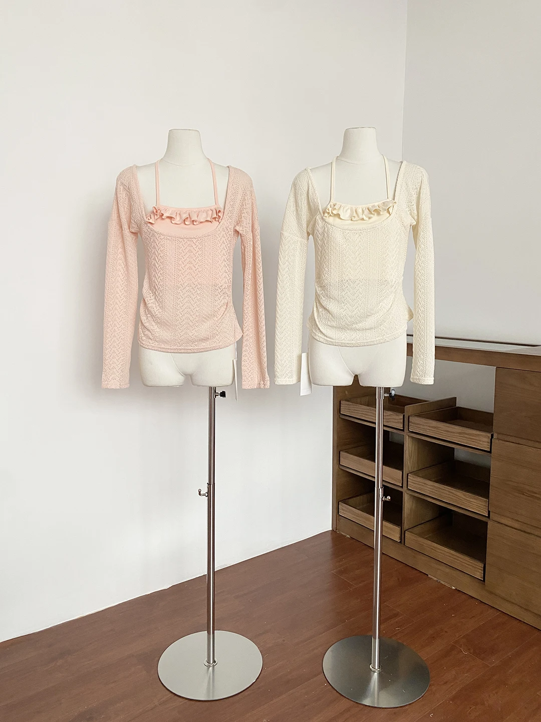 

Spring 2026 Sweet Anti-Aging Korean Style Vest Strap Neck Hanging Long Sleeve Sunscreen Cover up Set Women's Fashion Ensemble