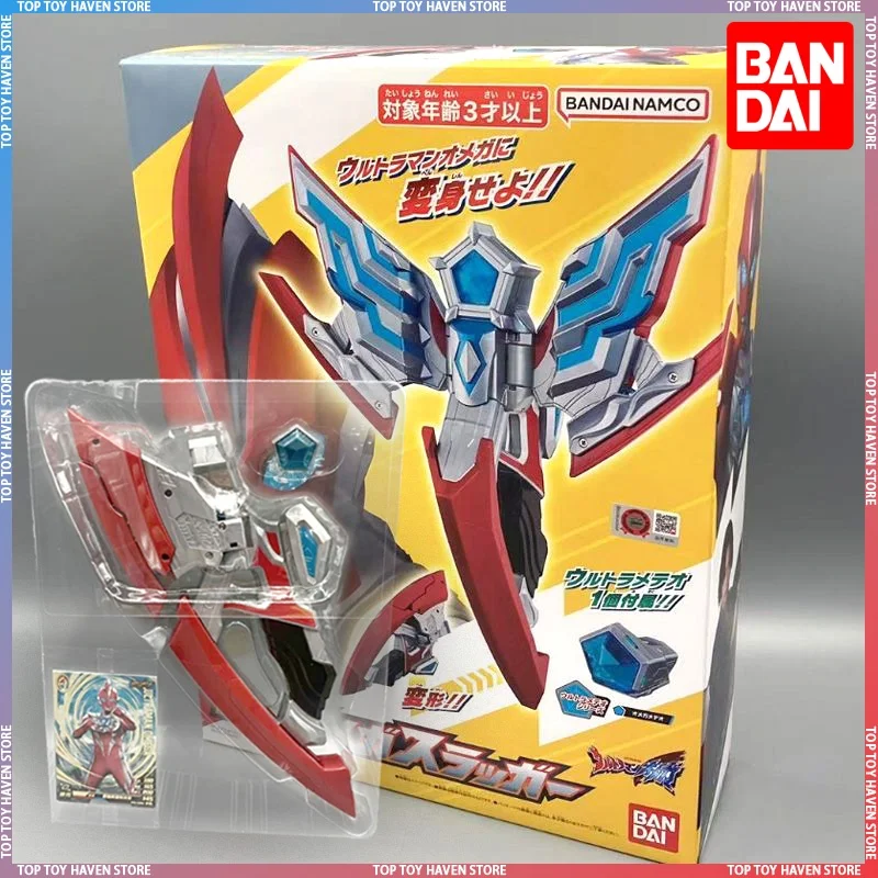 Colección de juguetes modelo Original Bandai Ultraman Omega Slugger Dx con altman acústica invocador omega meteo Mini