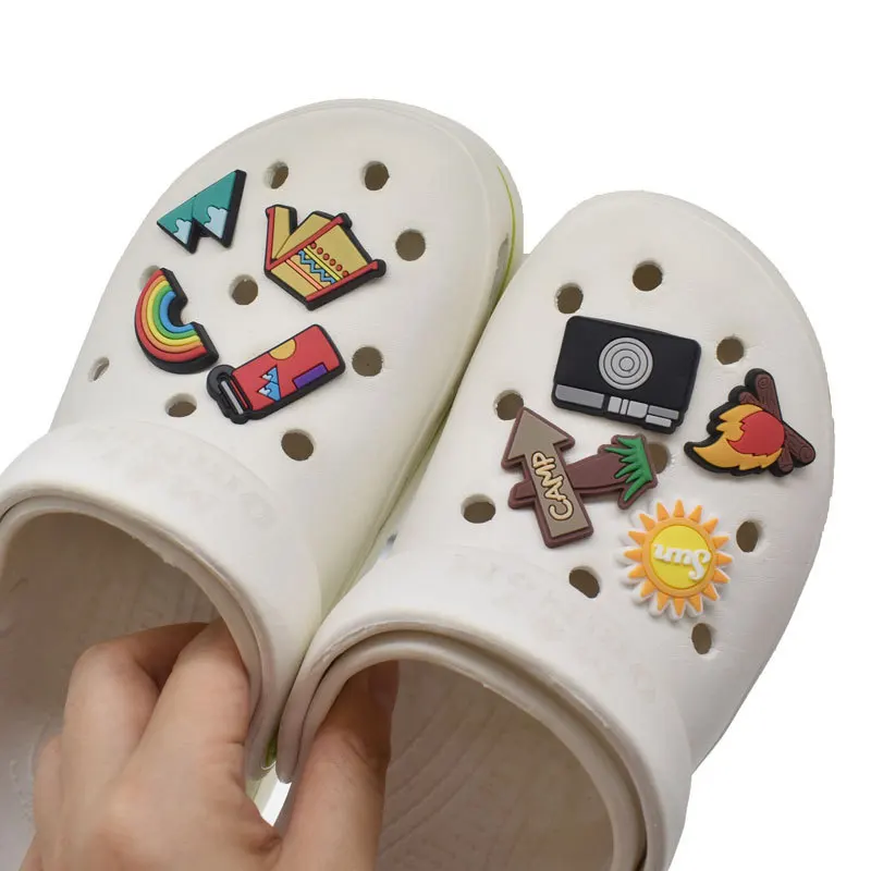 Camping Schuh Charms Zubehör PVC Sun Temp Mountain Kamera Regenbogen Schuh dekoration für Armband Clog Zubehör Unisex DIY