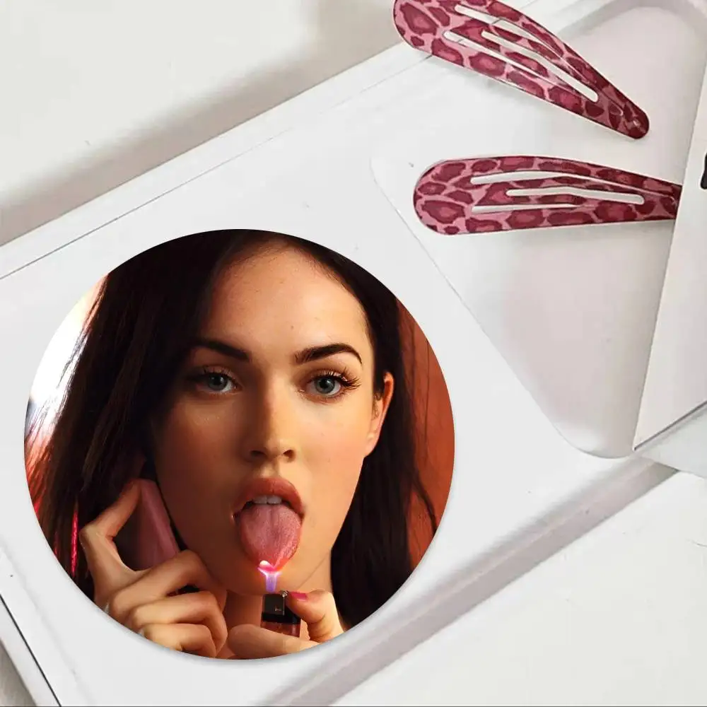 أفلام الرعب جينيفرز شارات الجسم شارة مستديرة صفيح عملة بروش الملابس على ظهره اكسسوارات التلبيب دبوس