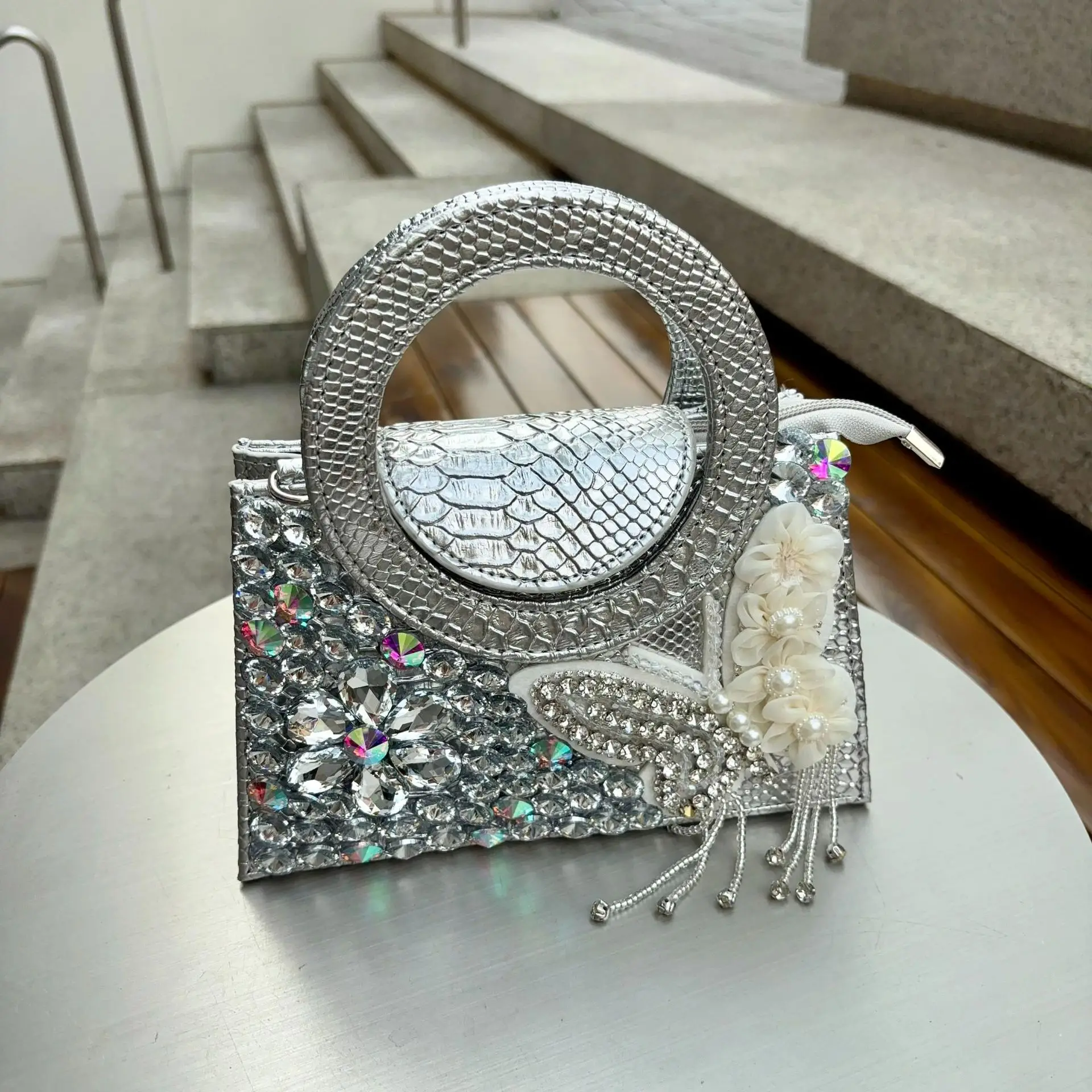

Women New Full Diamond Design Handheld Bag Light Luxury Splicing PU Evening Banquet Crossbody Bag Square Shape Shiny Wedding Bag