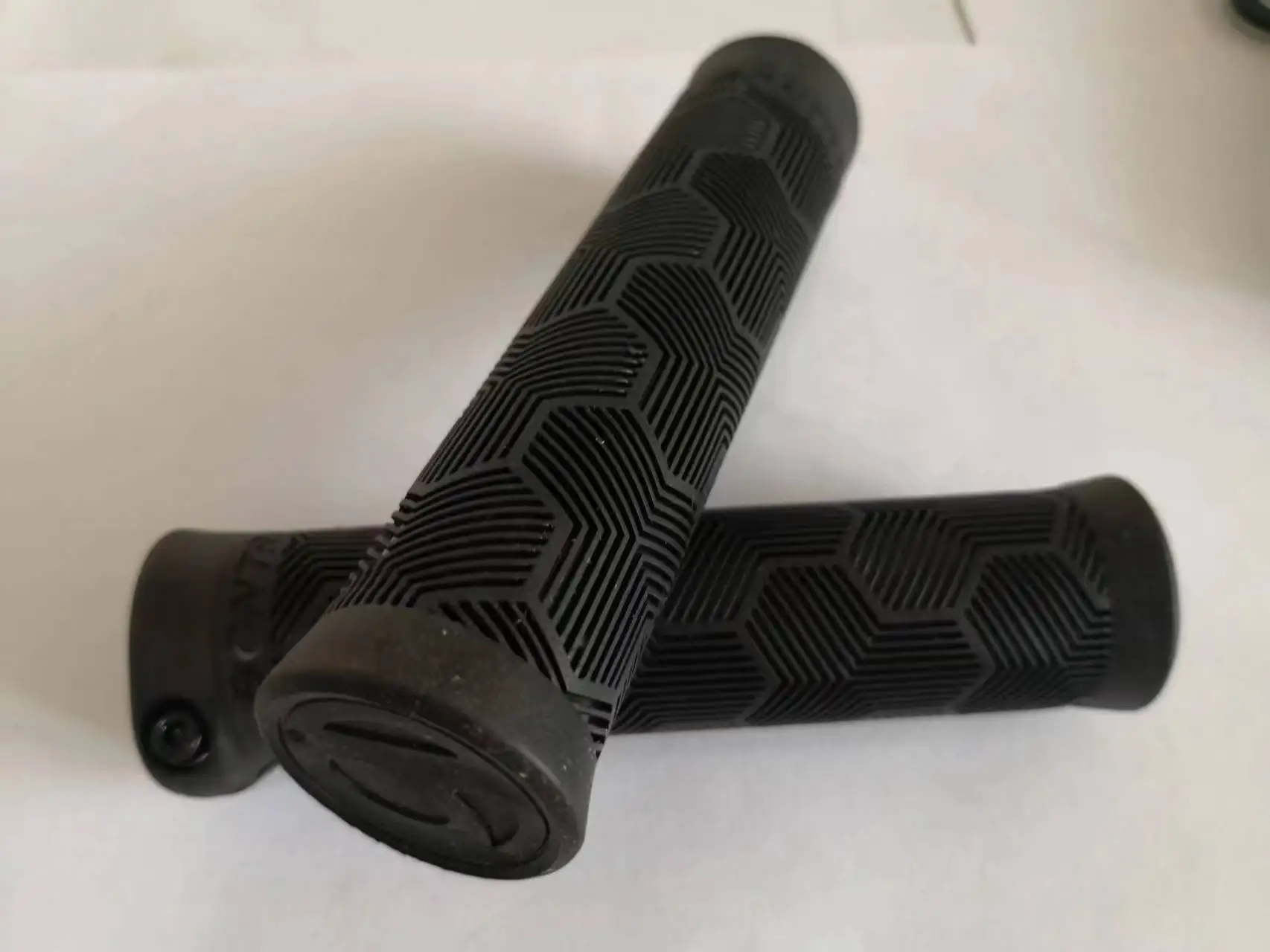 bicycle grip for Trek Bontrager XR Trail Comp bicycle handlebar grip 1pair