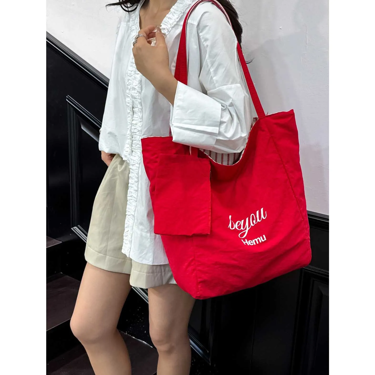 

Double sided backable striped canvas bag, niche Korean version, large capacity lazy style, red tote bag, casual shopping bag for