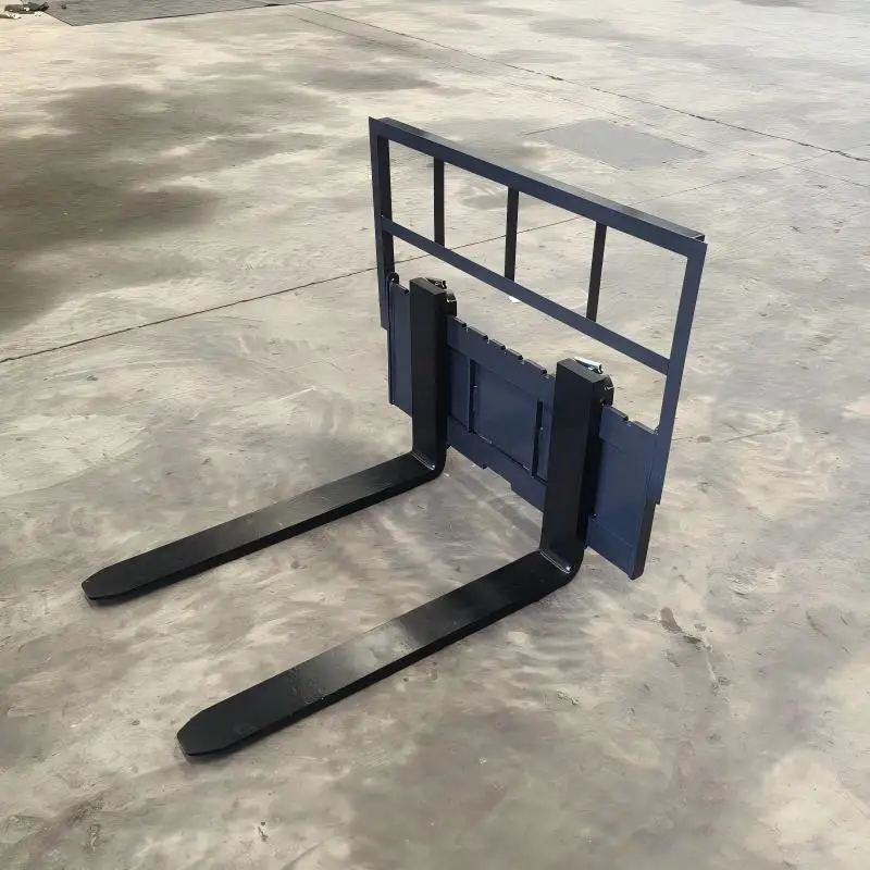 China Customizable Mini Skid Steer Pallet Fork Construction Machinery Attachment 4000 Lbs Frame Capacity
