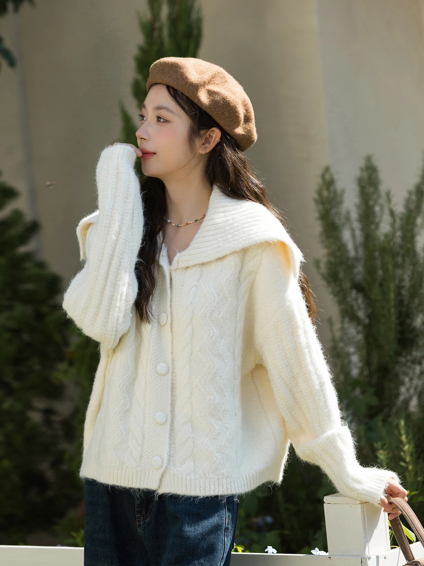 

Женский вязаный кардиган свободного кроя с воротником-стойкой, повседневный, с узором «косичка», дизайн для ранней весны, цвет «Левобережный белый»