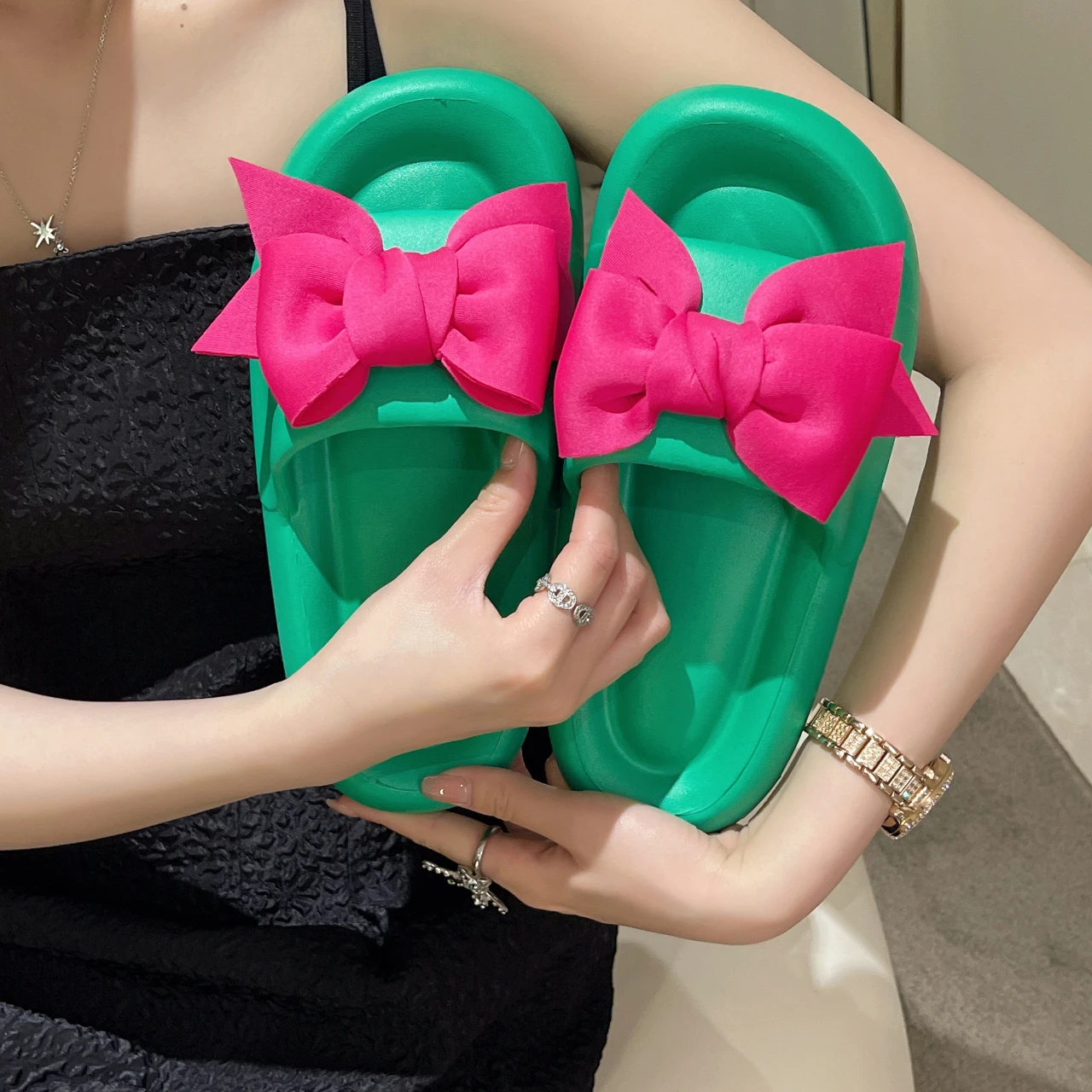 

2023 Womens Slippers EVA Indoor Floor Soft Couple Slipper Summer Bow Bedroom Shoes Ladies Flip Flops Fashion Shoes Adult