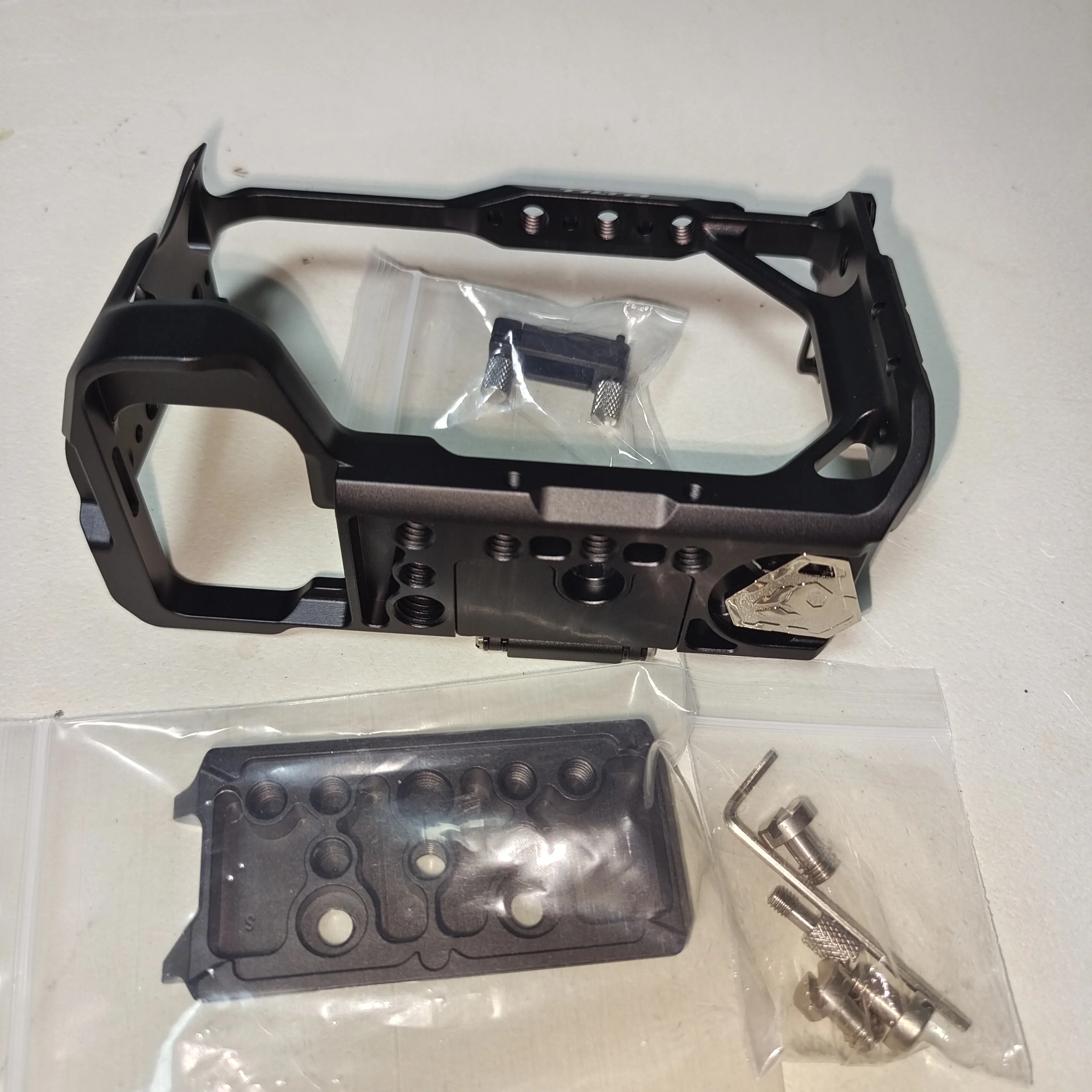 TILTA Full Camera Cage for Sony A6700 TA-T54-FCC-B TA-T54-FCC-TG 