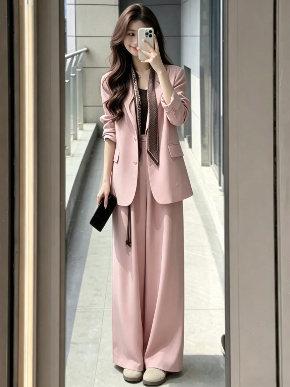 

Elegant Pink Suit Set Women's Summer 2026 New Professional Commuter Two-Piece Set Versatile Casual Style High Waist Pants