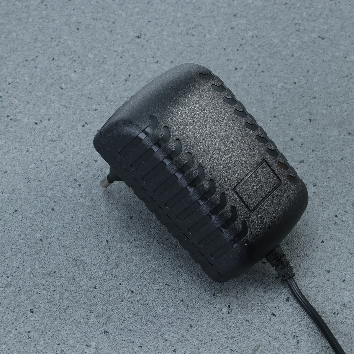 

5V 2A 3.5Mm Power Adapter Black Eu Plug For 100-240V Input Portable Travel Use Durable Plastic Metal Design 3.5Mm