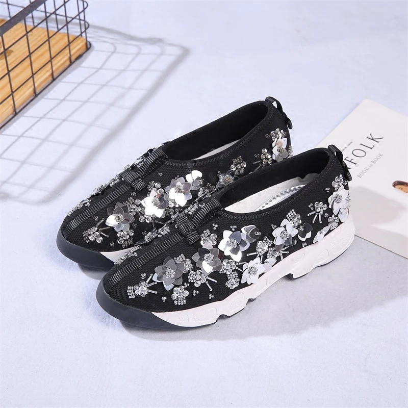 Spring Autumn Luxury Designer Crystal Women Casual Shoes Air Mesh Beaded Sequins Rhinestone Flower Sneakers Casual Flat Shoes