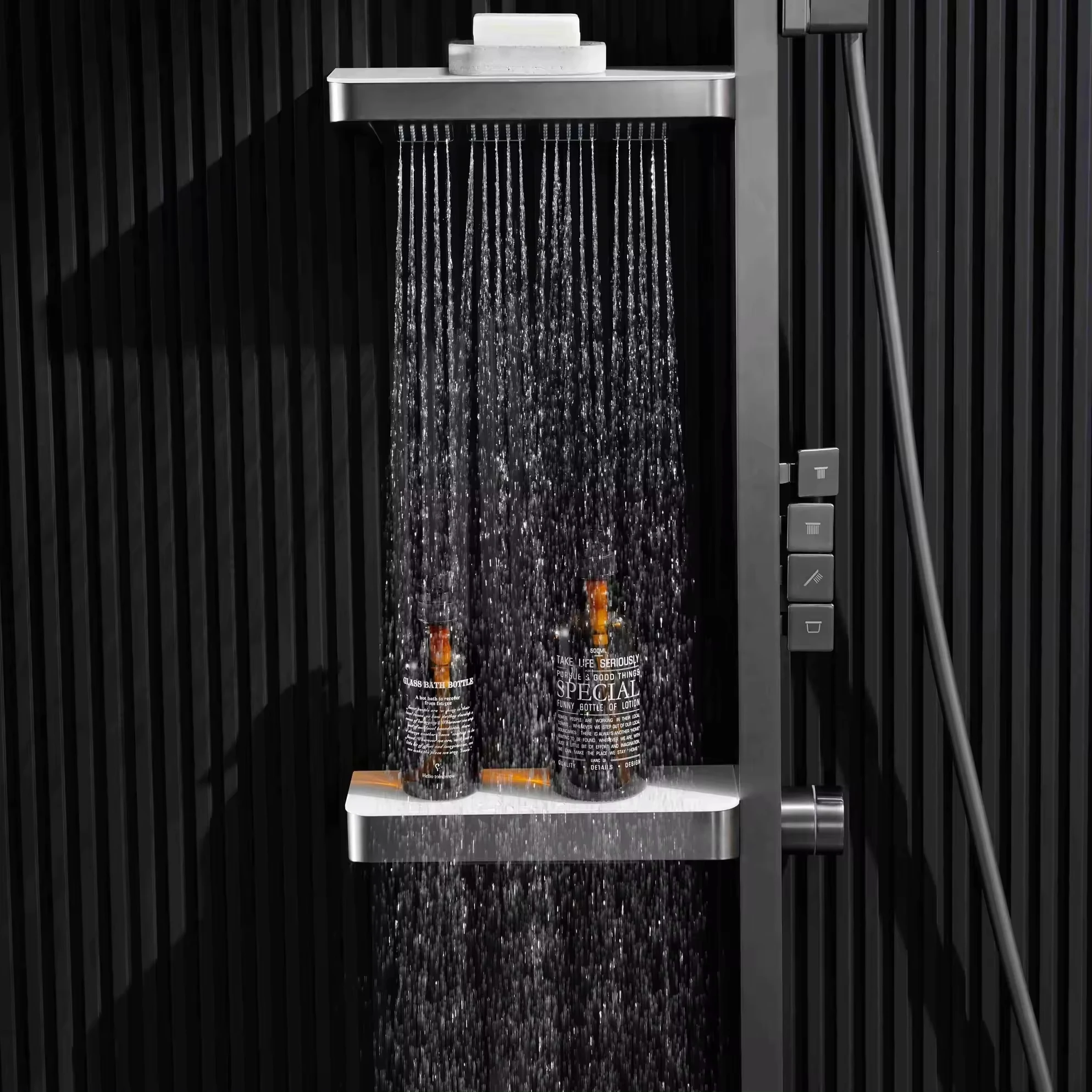 أسود متعدد الوظائف شلال البيانو مفتاح التدليك الساخن والبارد الحائط دش رئيس مجموعات نظام دش مجموعة