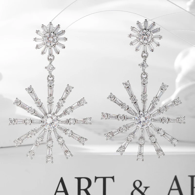 

Elegant White Snow CZ Dangling Earring Lady Elegant Party Jewelry Gifts Beautiful White Wedding Drop Earring Luxury Anniversary